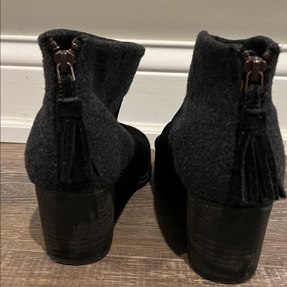 TOMS booties - Picture 5 of 7